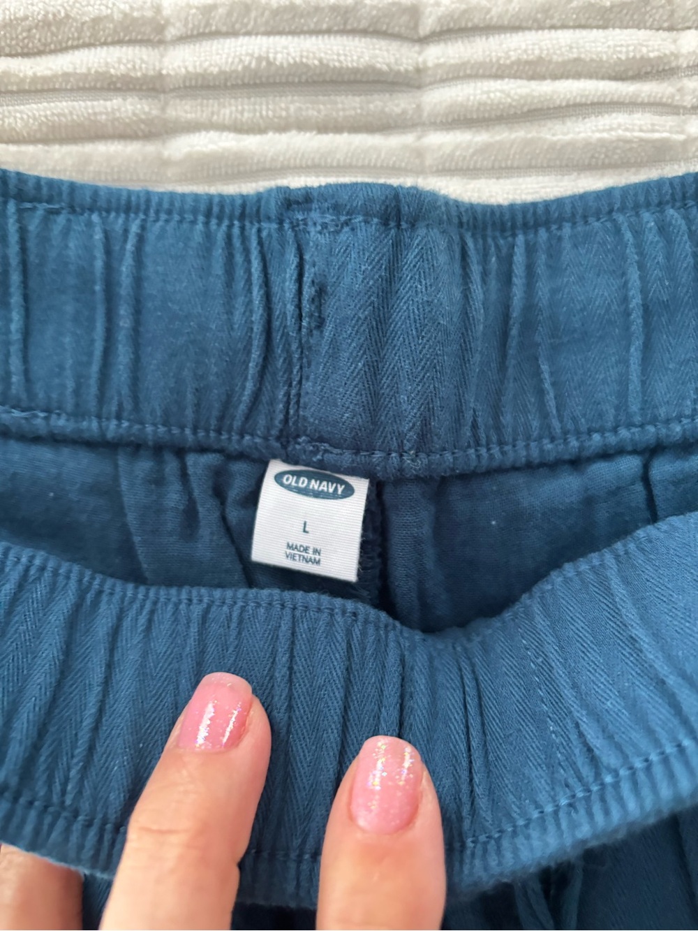 Old Navy Blue High-Waist Drawstring Pocket Shorts - Picture 3 of 3